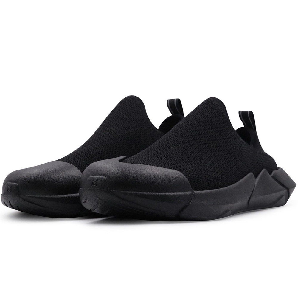 MUVEZ Vanta Black Convertible Slip-Ons Size 9